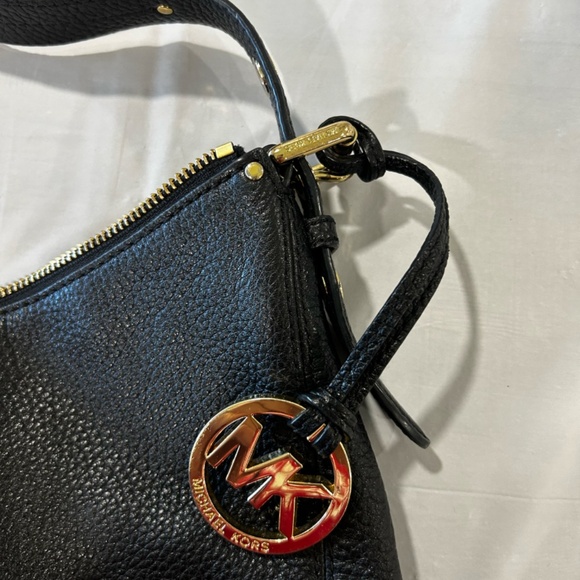 Michael Kors Purse - Picture 4 of 8